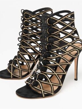 Gianvito Rossi: The Architectural Cage Heel